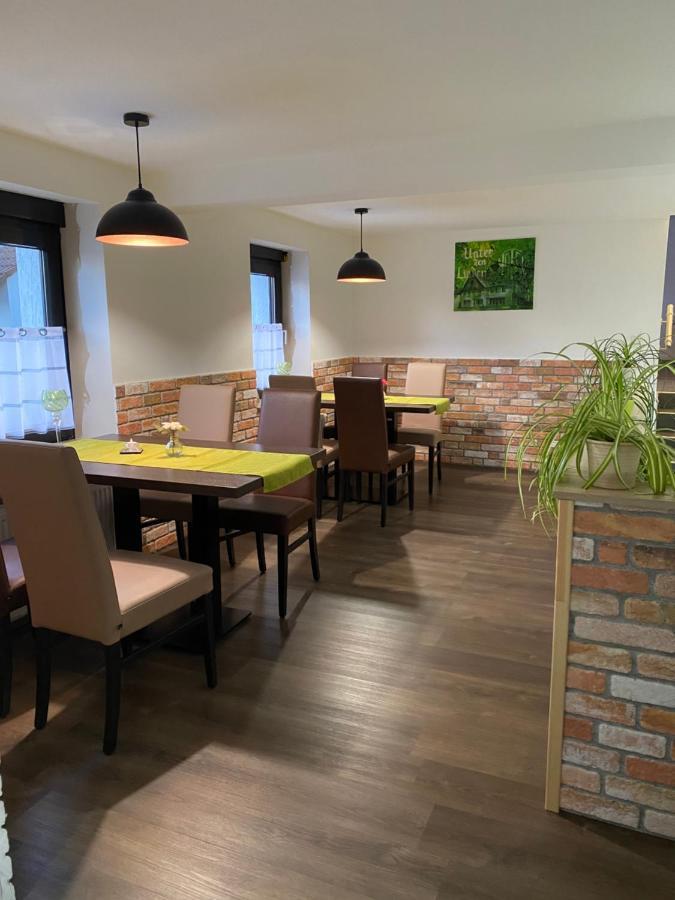 Hotel Unter Den Linden Kierspe Ngoại thất bức ảnh